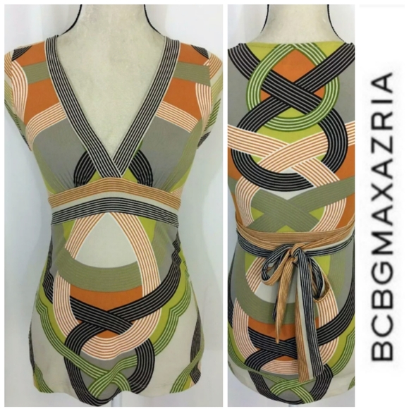 🌷Pretty BCBG V Neck Top - Picture 1 of 7